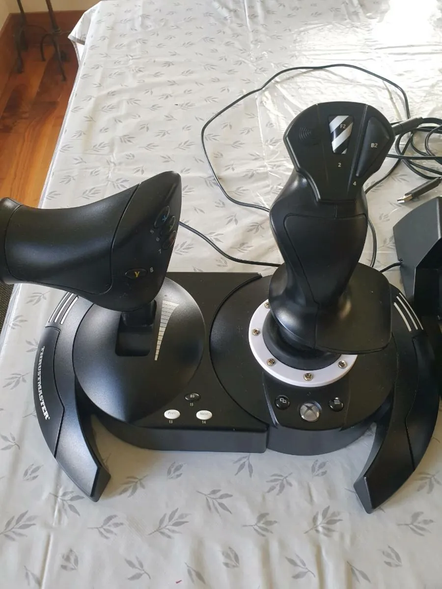 Flight simulator ( thrustmaster) for xbox series x - Image 2