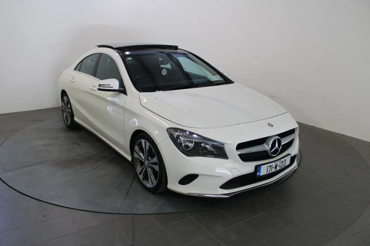 Mercedes-Benz CLA CLA 180 D Urban Auto - Image 1