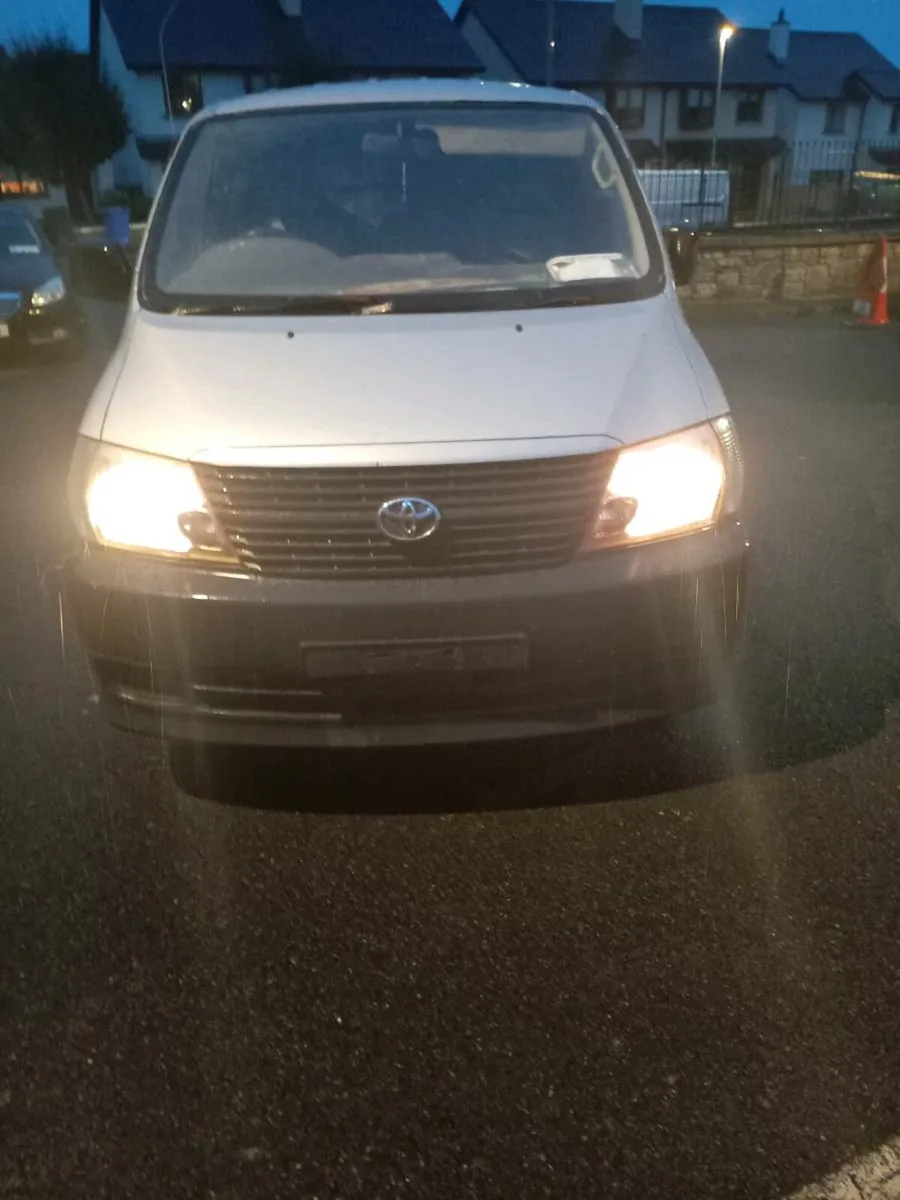 2008 Toyota hiace lwb 220 km. Read add before call - Image 4