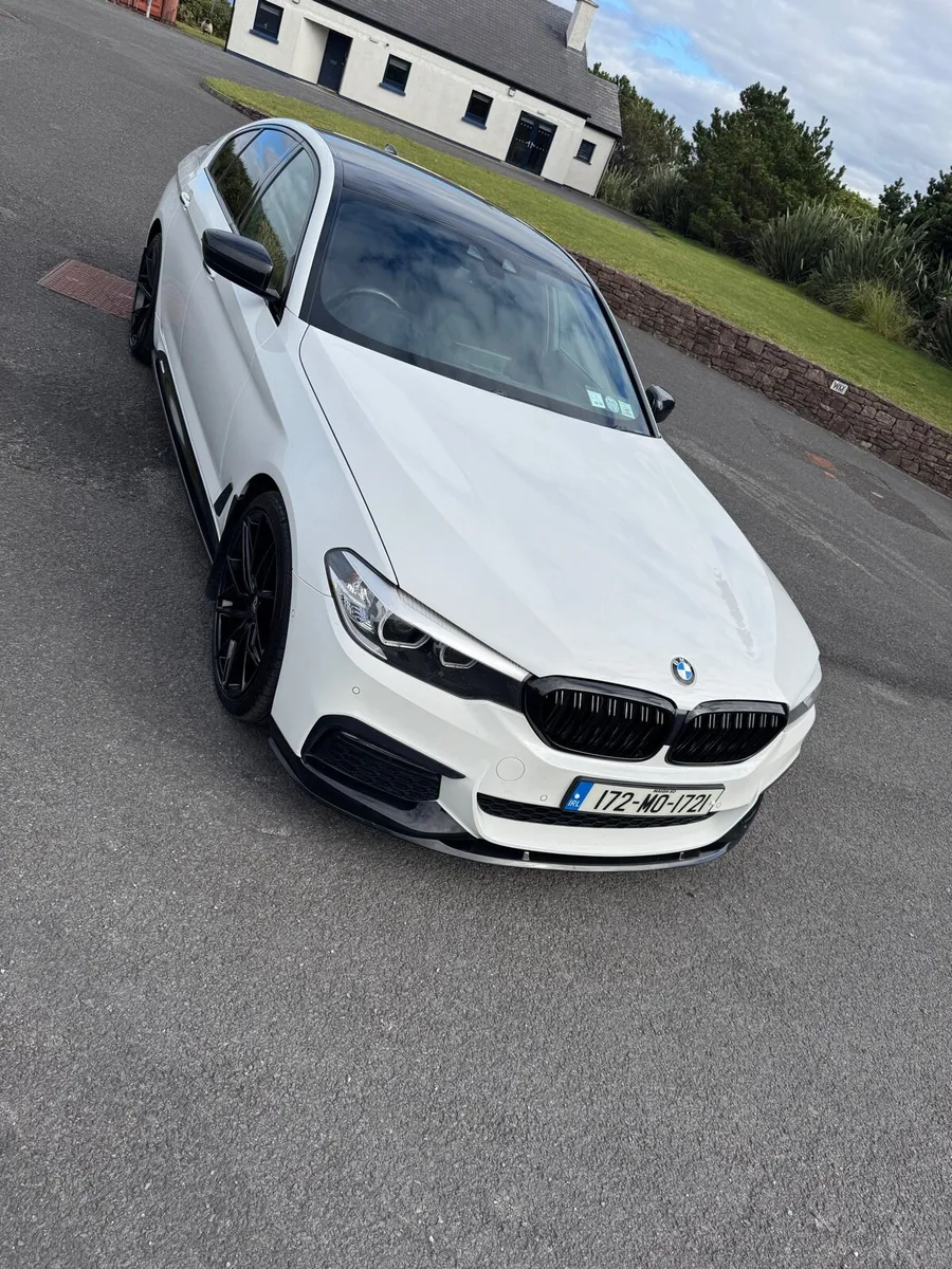 2017 BMW 5 Series M Sport - Image 2