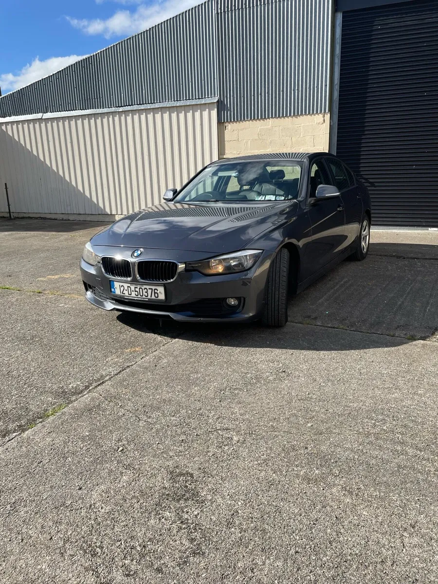 BMW 3 Series - Image 2