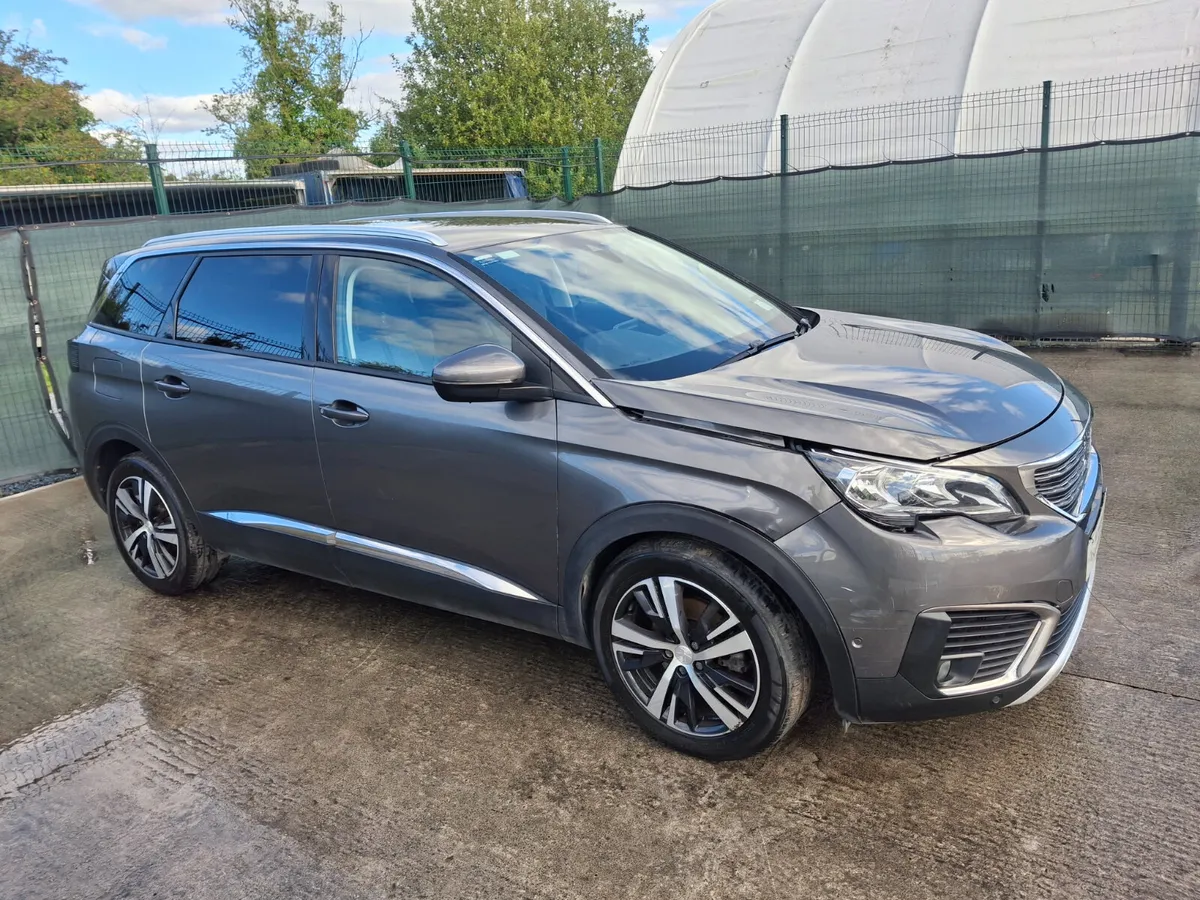 182.   Peugeot 5008 7 seater Low kms - Image 2