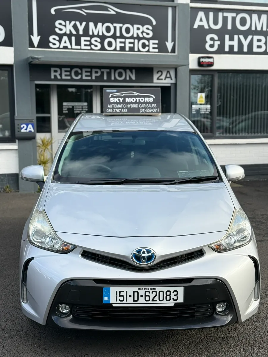 2015 Toyota Prius Plus/alpha1.8 Hybrid auto 7Seate - Image 2