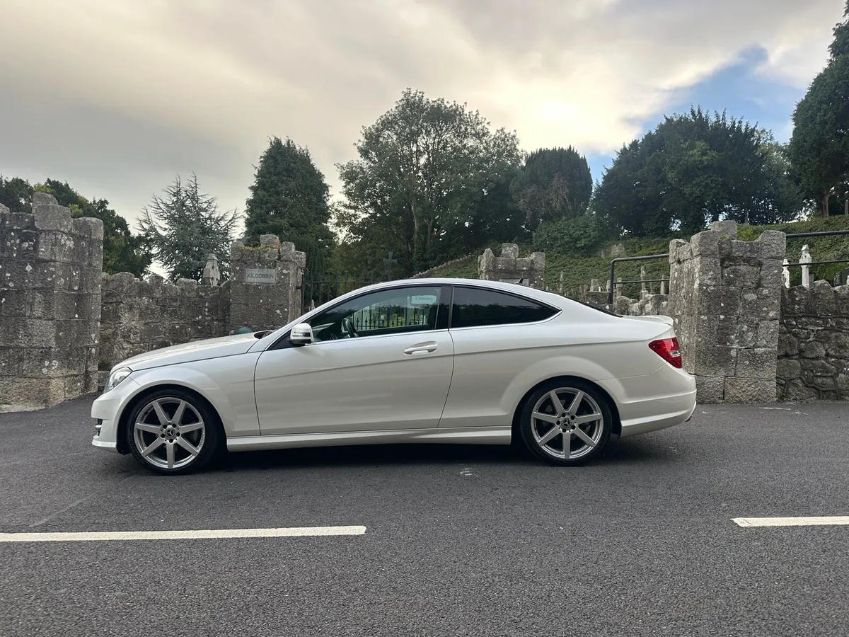 Mercedes C220 AMG Plus Premium Rare Spec - Image 4