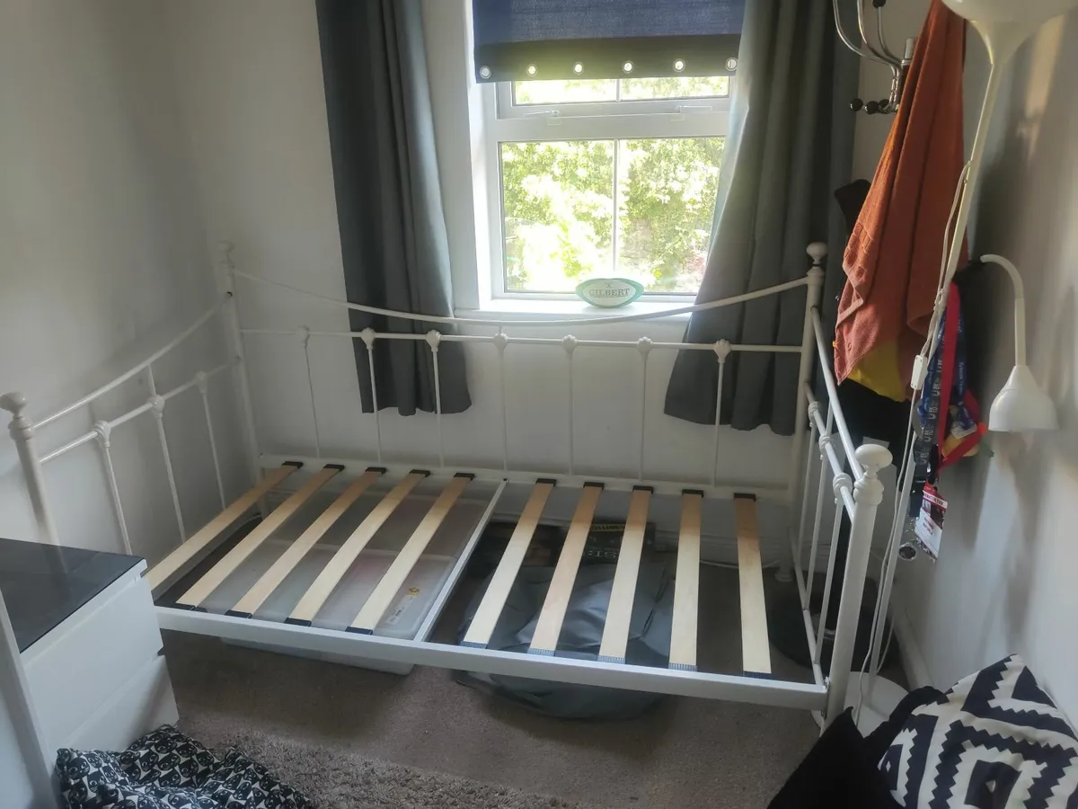 Single Bed/DayBed - Image 1