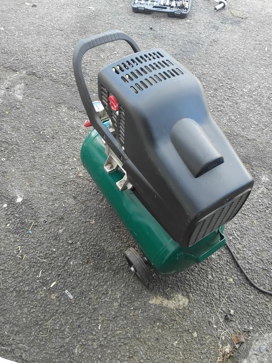 Air compressor working 100-percent - Image 2