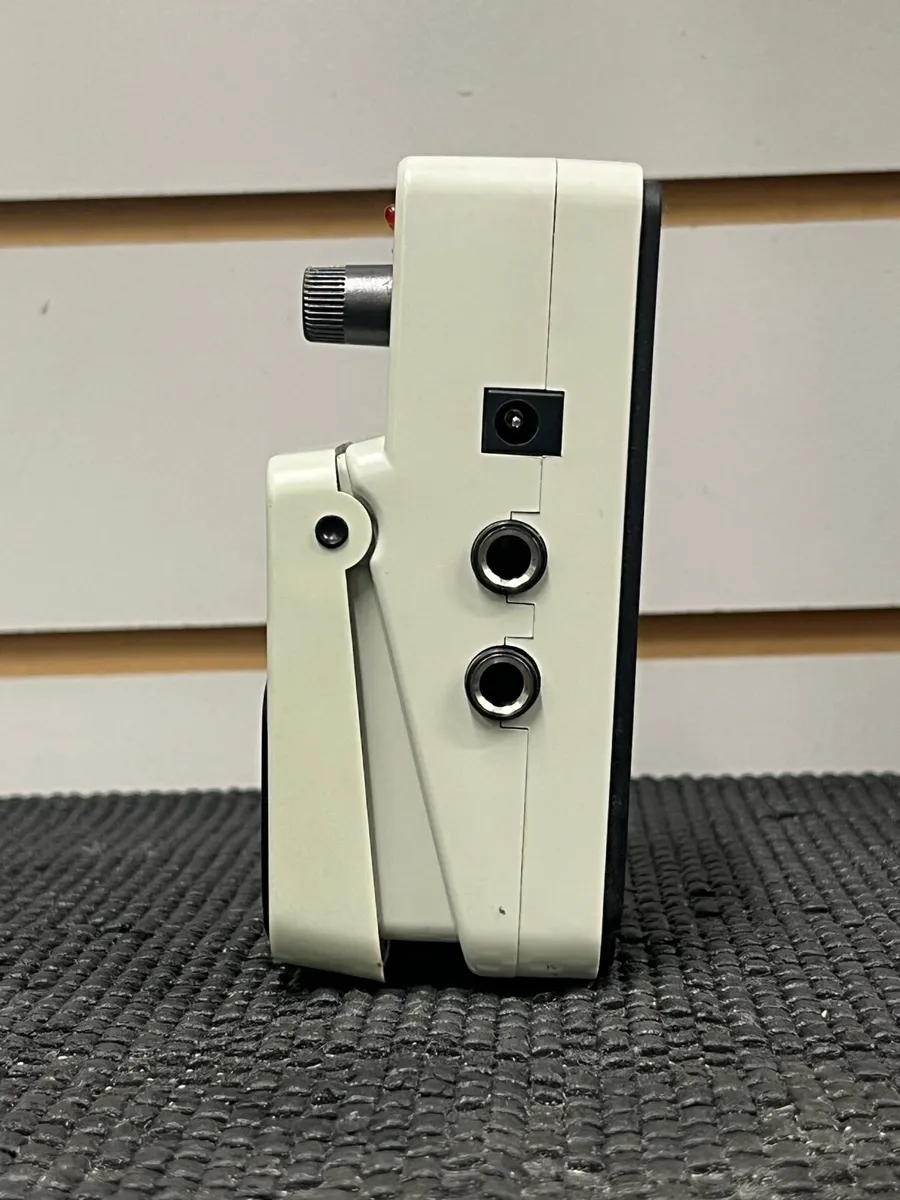Behringer NR300 Noise Reducer - Image 4