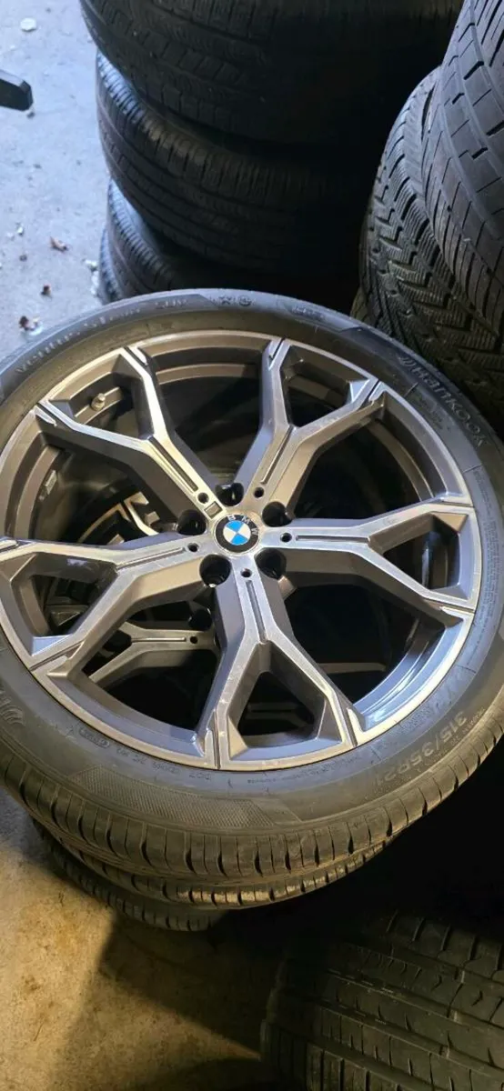 Genuine bmw x5 21" alloys - Image 3