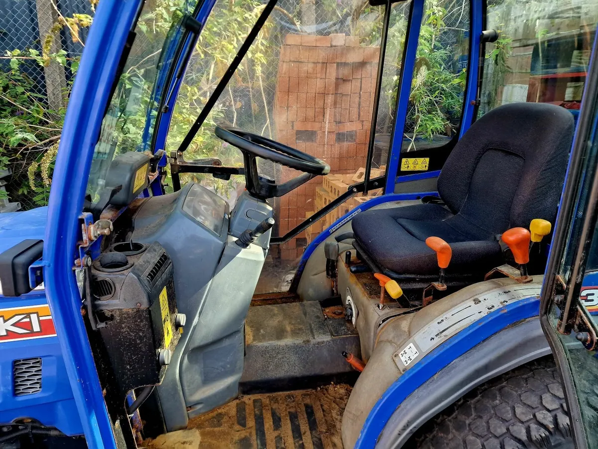 ISEKI 26hp Compact Tractor - Image 2