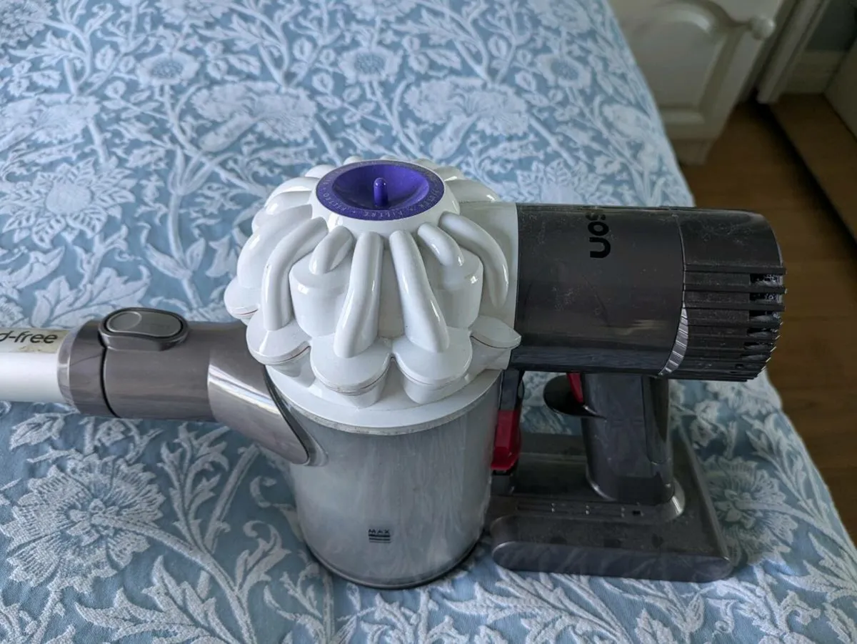 Dyson Handheld - Image 3