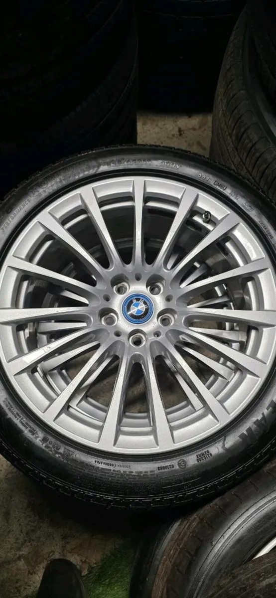 Genuine 18" bmw alloys - Image 3