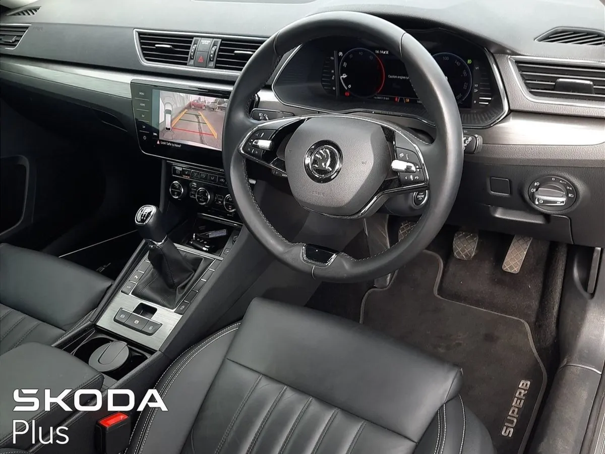 Skoda Superb  estate only 18 601kms style - Image 4