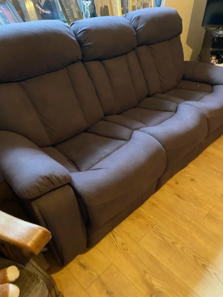 3 Seater Recliner Sofa - Image 2