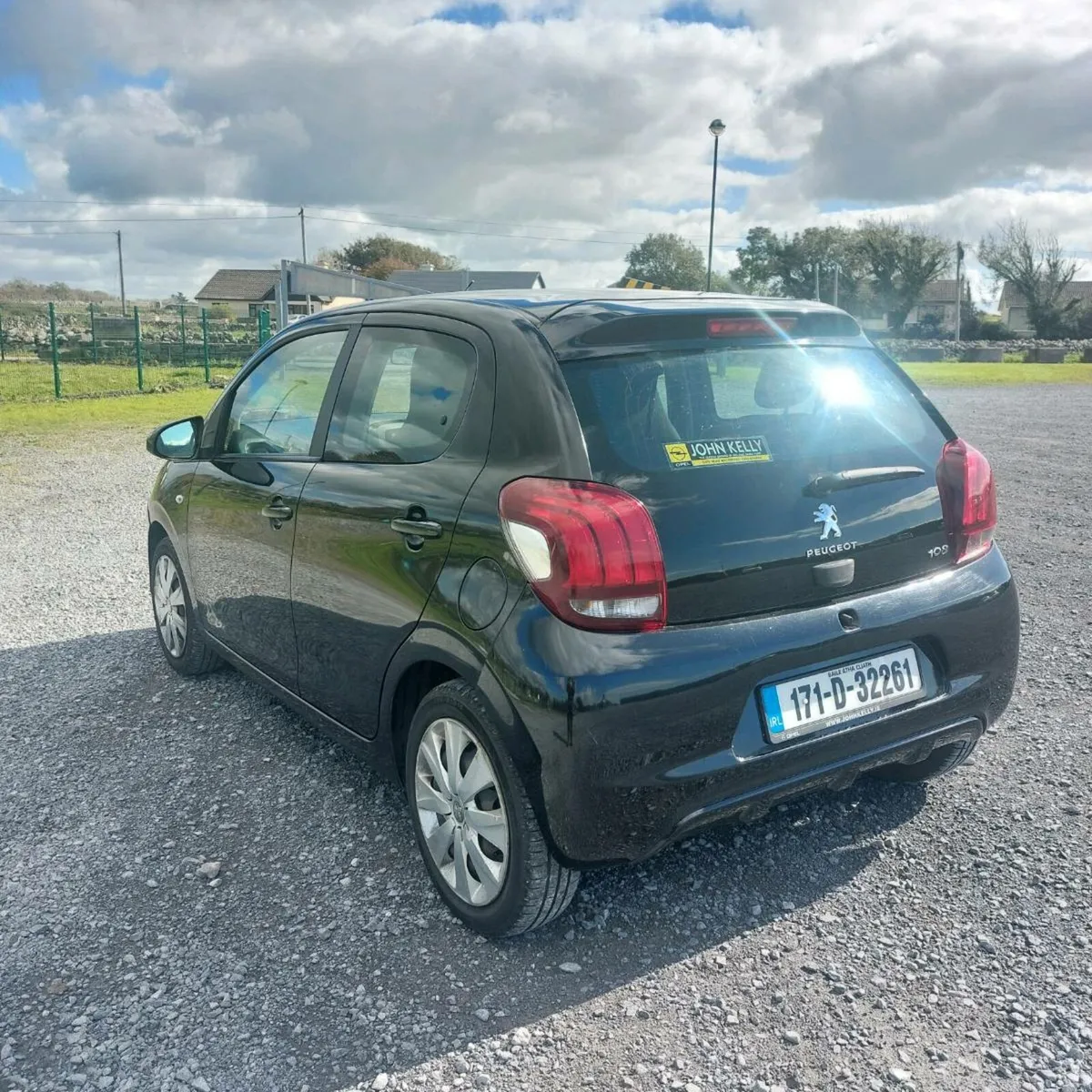 Peugeot 108 automatic - Image 3