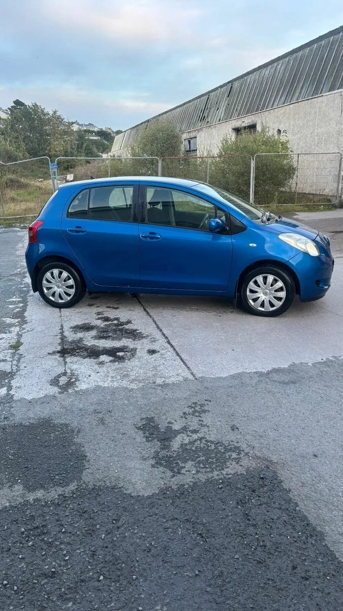 Toyota Yaris 2006 - Image 2
