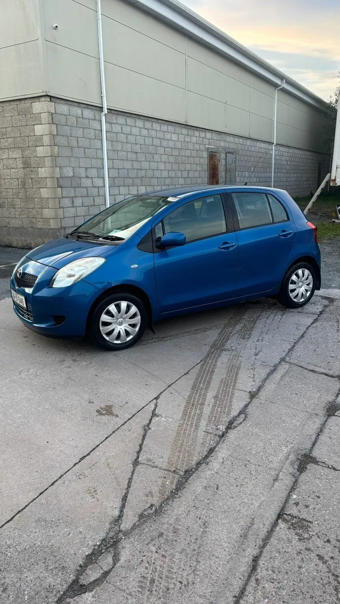 Toyota Yaris 2006 - Image 3