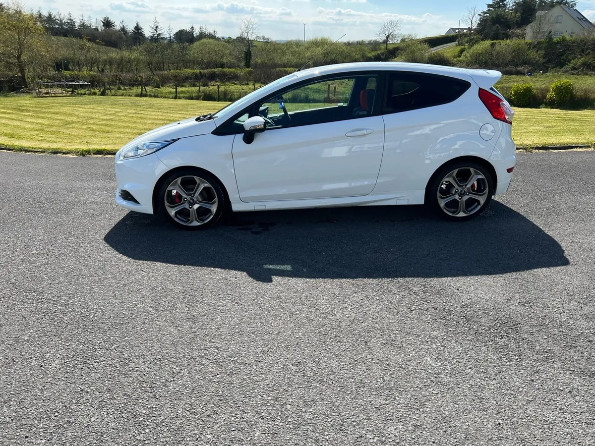 Ford Fiesta ST - Image 2