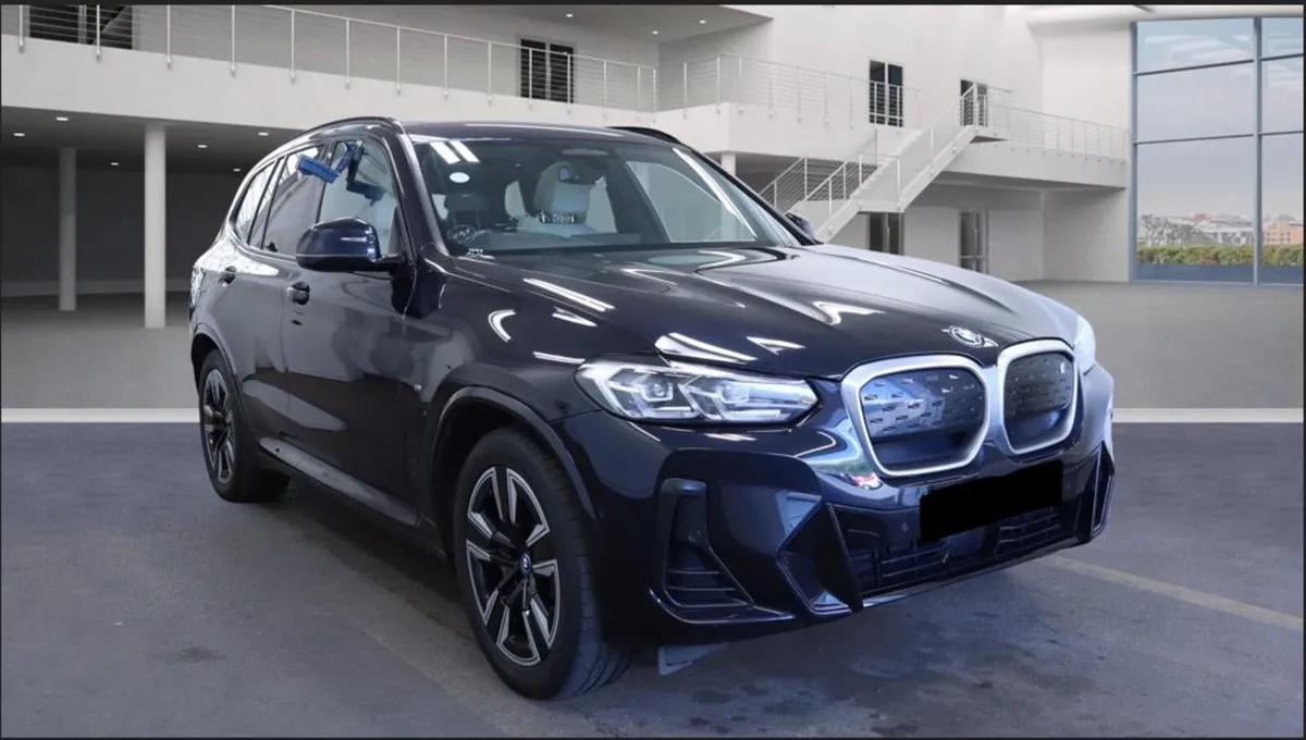 BMW IX3 M SPORT 80KwH BATTERY // CREAM LEATHER - Image 1