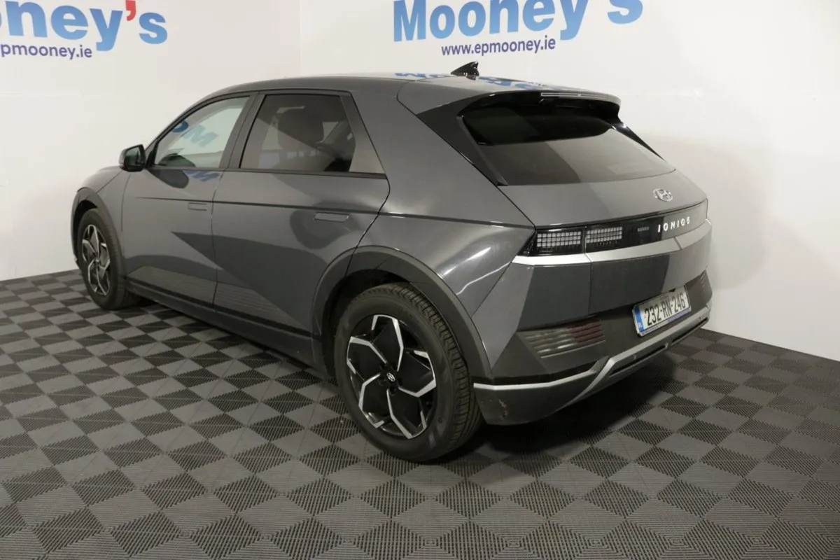 Hyundai Ioniq 5 Executive Plus 77 kWh EV - Image 4