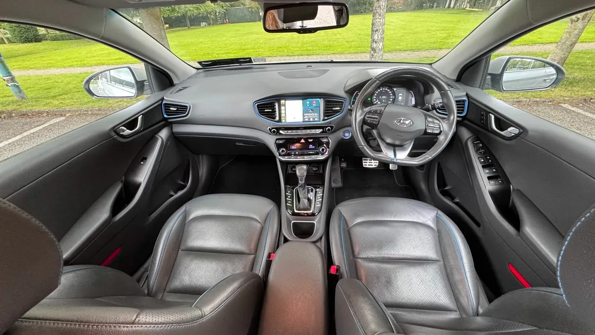 Hyundai Ioniq 2017 Hybrid Premium – High Spec - Image 2