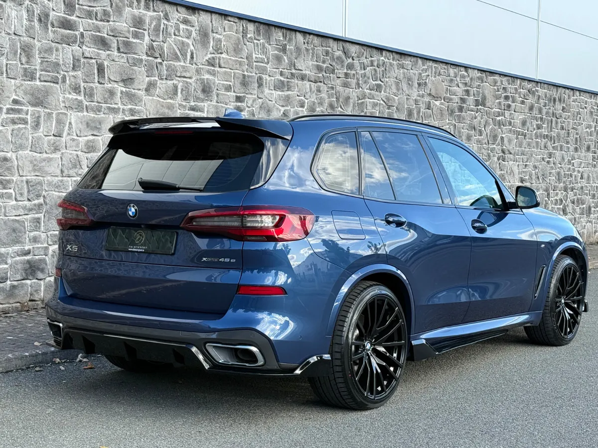 2021 BMW X5 M Sport M Performance 45E FSH - Image 2