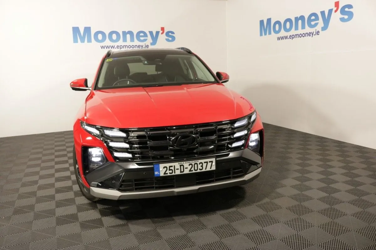 Hyundai Tucson Plug IN Hybrid - EX Demo - Platinu - Image 2