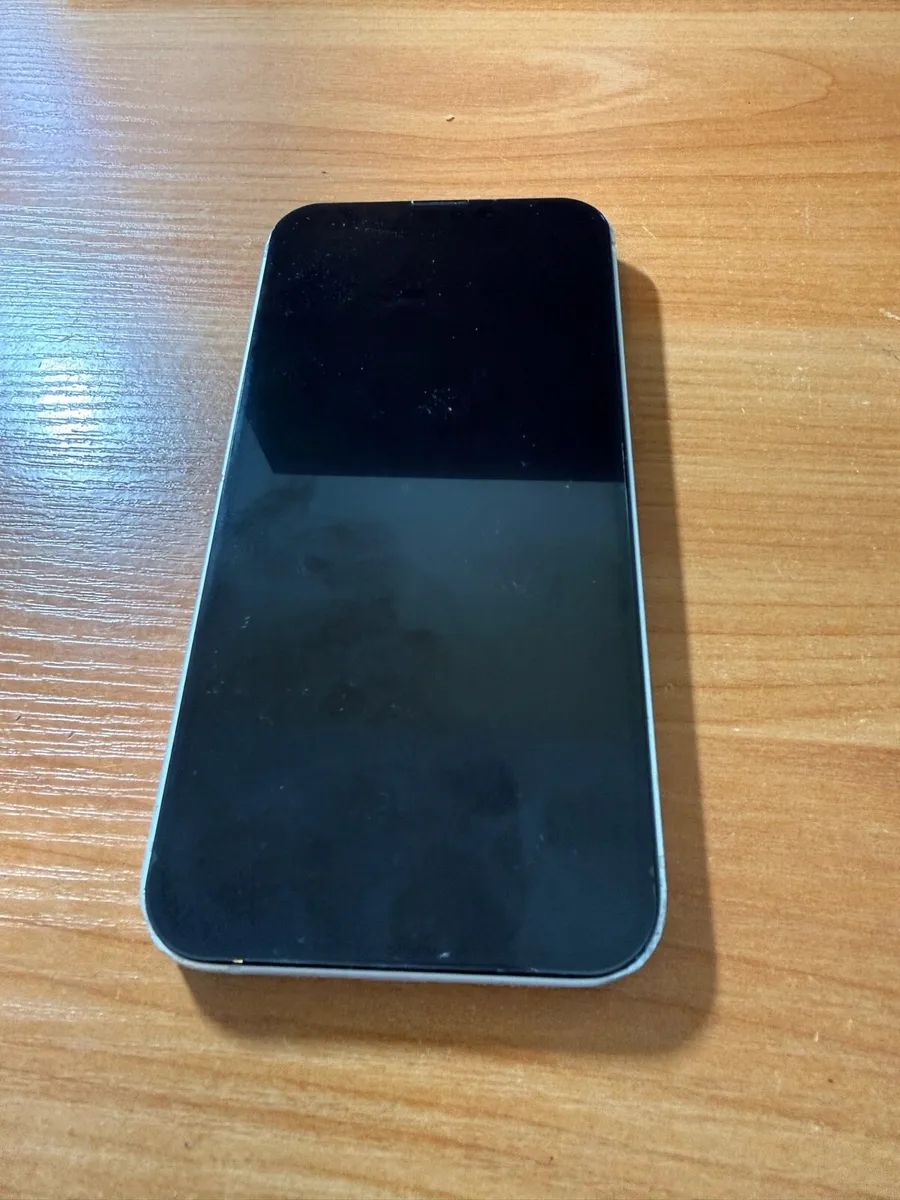 iPhone 13 128gb unlocked - Image 1