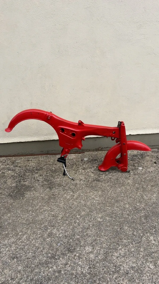 Honda 90 C200 - Image 1