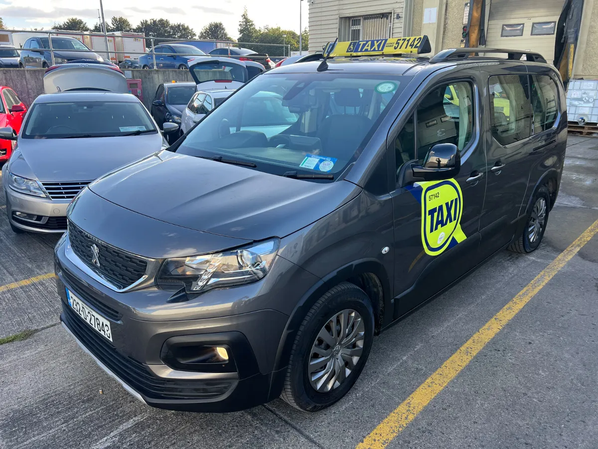 Peugeot e-Rifter 2023 6K 7 SEATER - Image 1