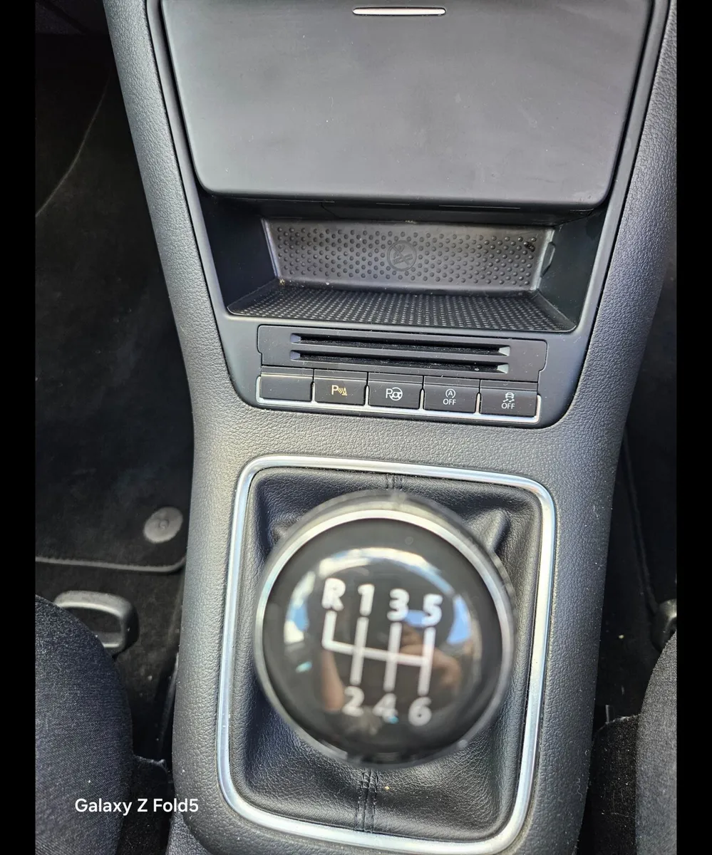 Volkswagen Tiguan  2.0 TDI Sport - Image 3