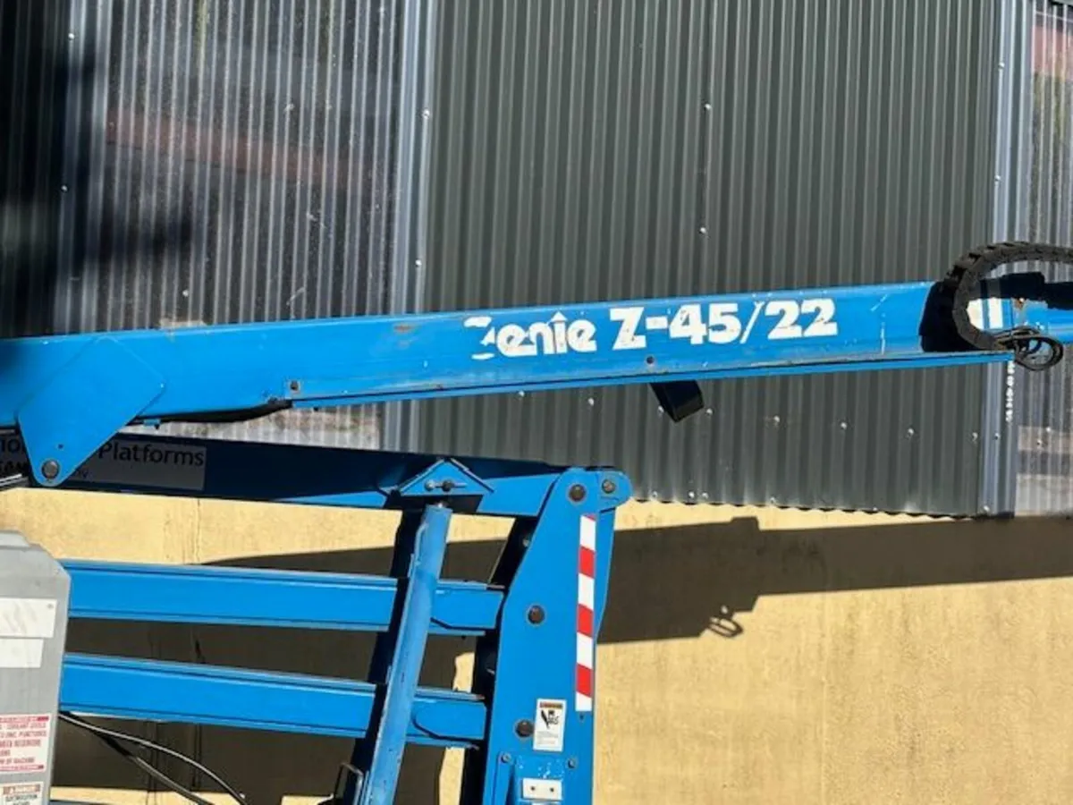 Genie Boom Lift - Image 2