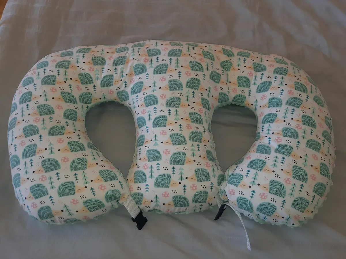 Handmade twin nursing pillow - Image 1