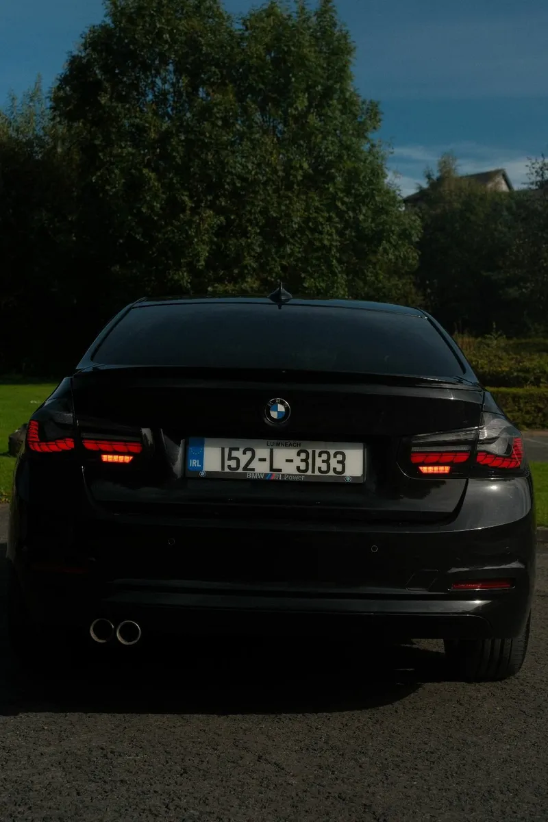2015(152) BMW F30 B47 Sunroof Hk - Image 1