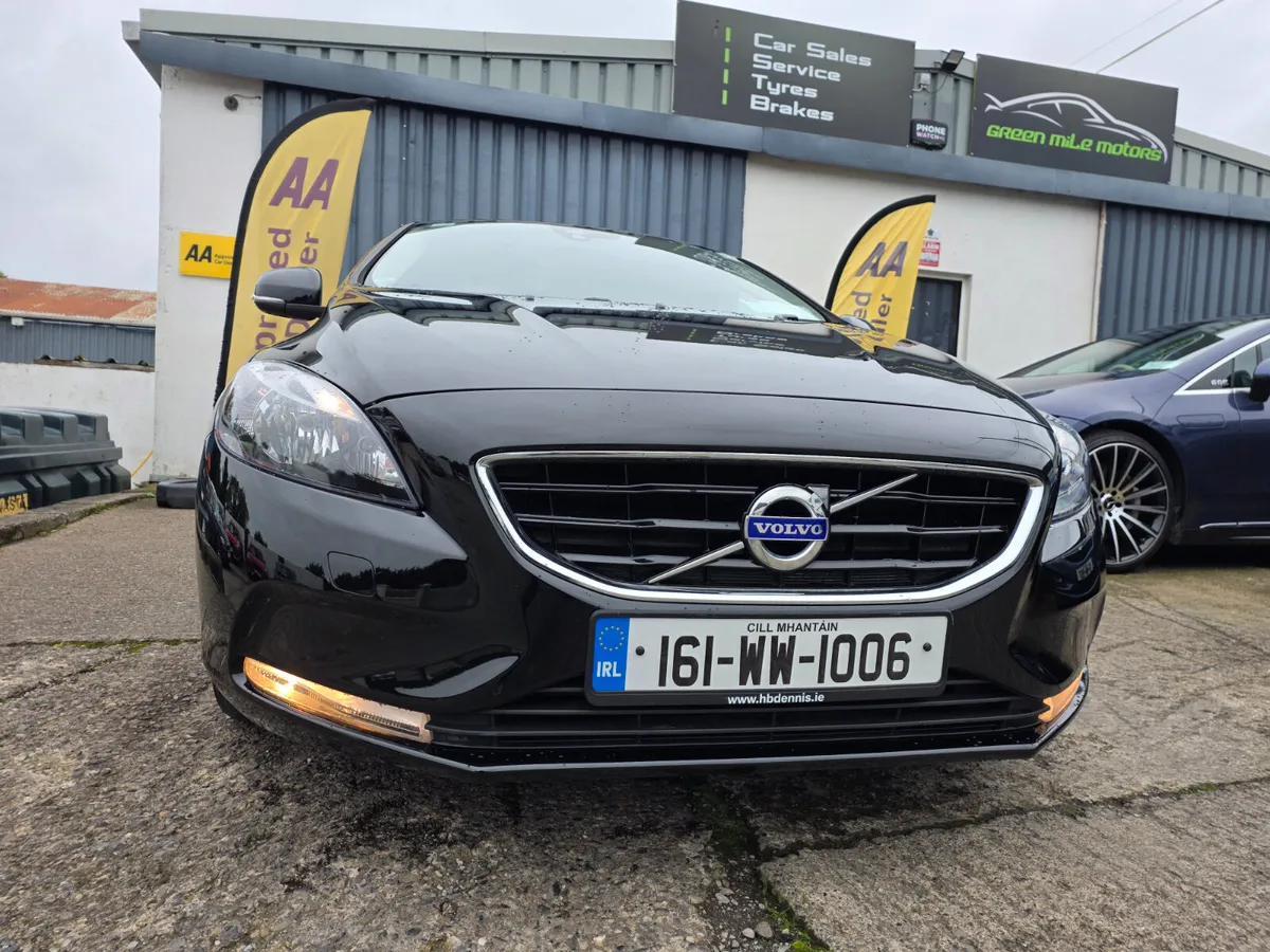 2016 VOLVO V40 * ONLY 29K KM * D2 2.0 DIESEL * - Image 2