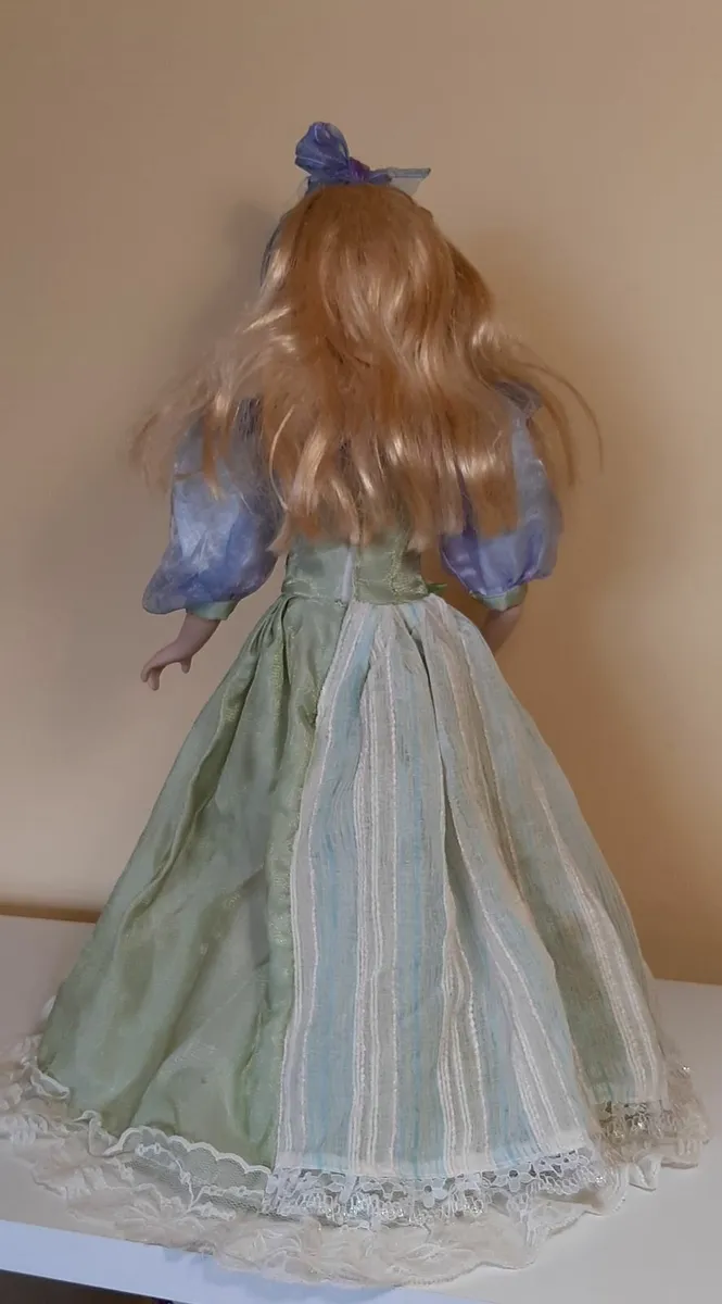 Porcelain dolls - Image 4