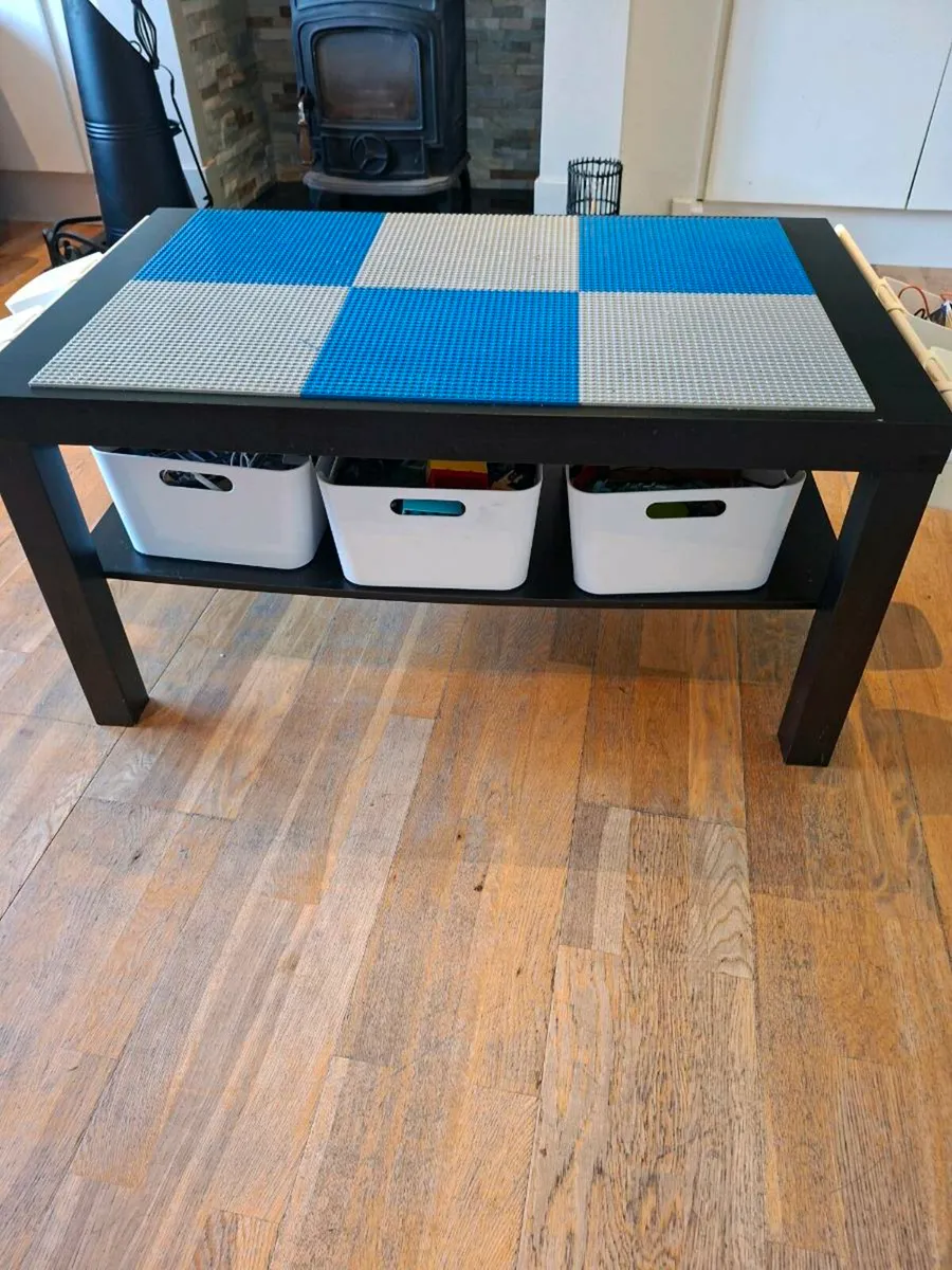 Lego table - Image 3