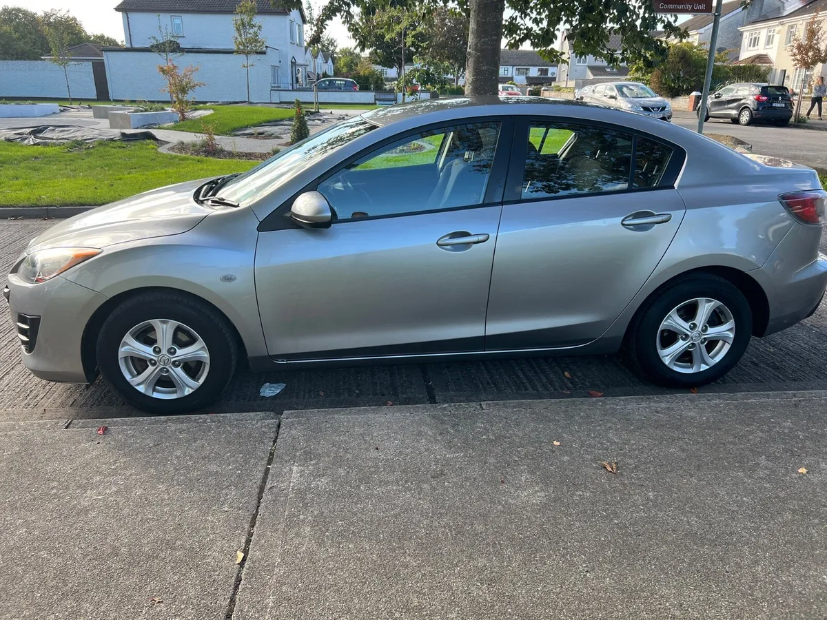Mazda 3 1.6 Diesel,Only93km,Full History,Like New - Image 2
