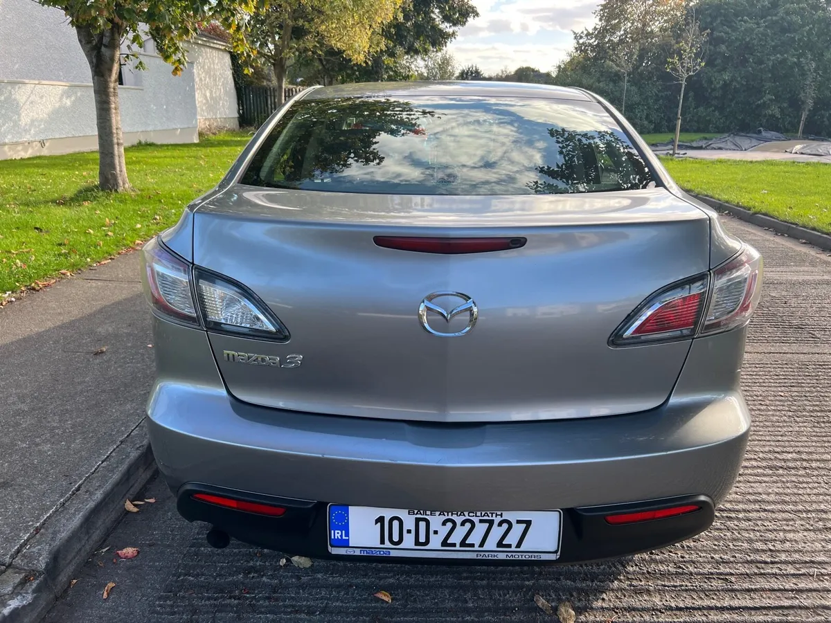 Mazda 3 1.6 Diesel,Only93km,Full History,Like New - Image 4