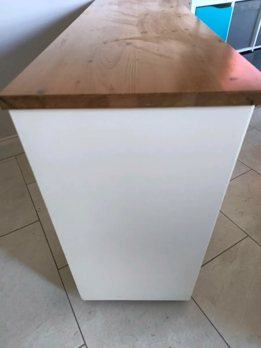 Cream chest of drawers - Image 2