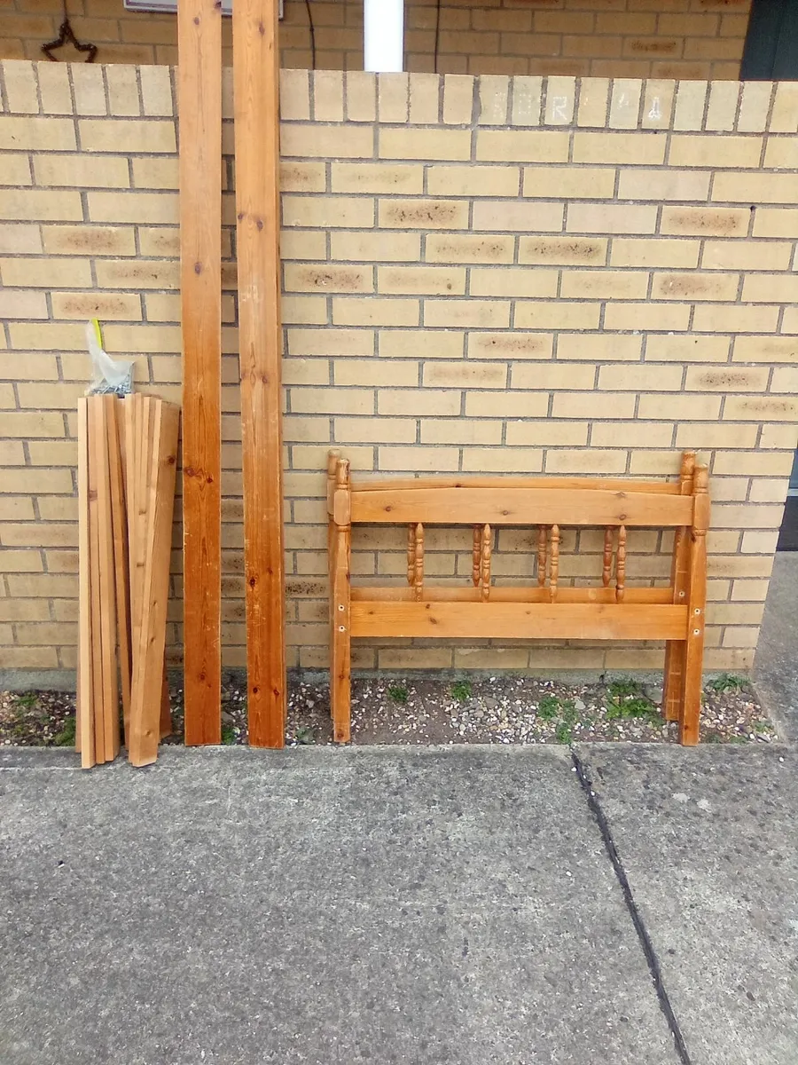 Single bed - Image 1
