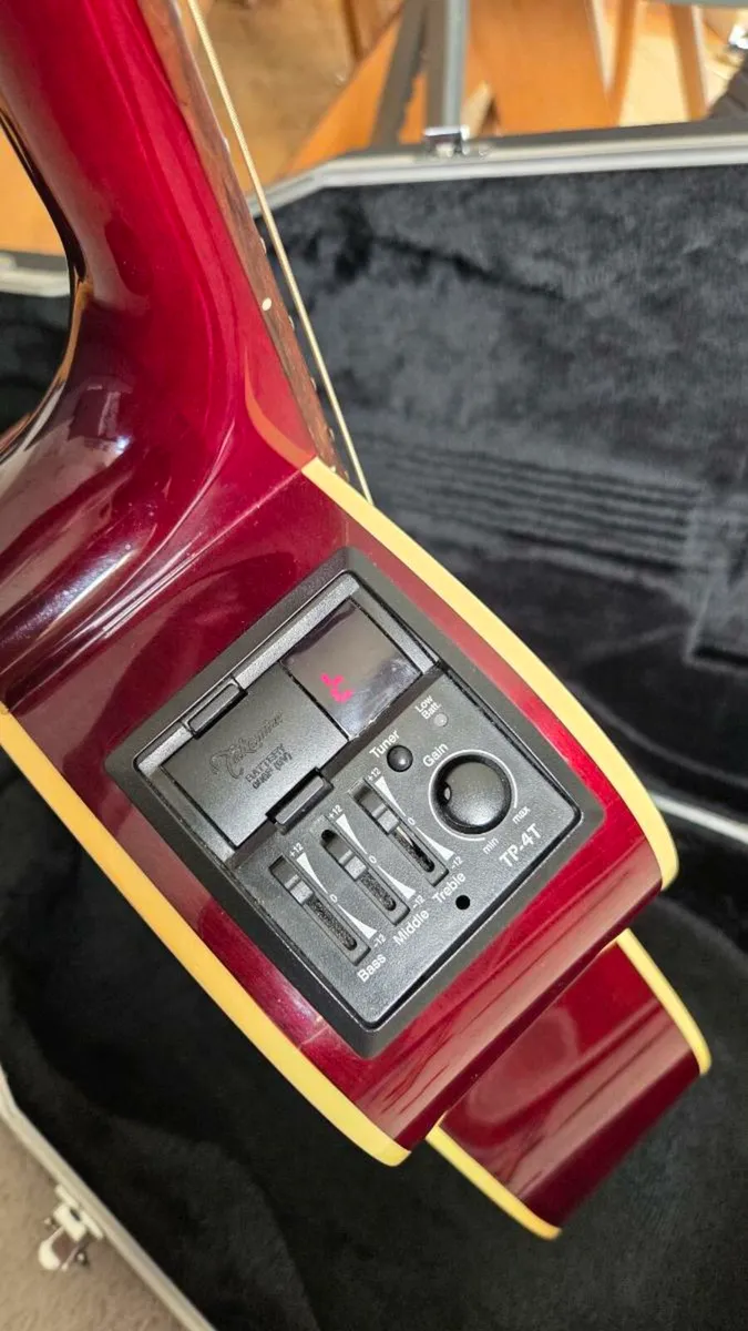 Takamine EG260C - Image 3