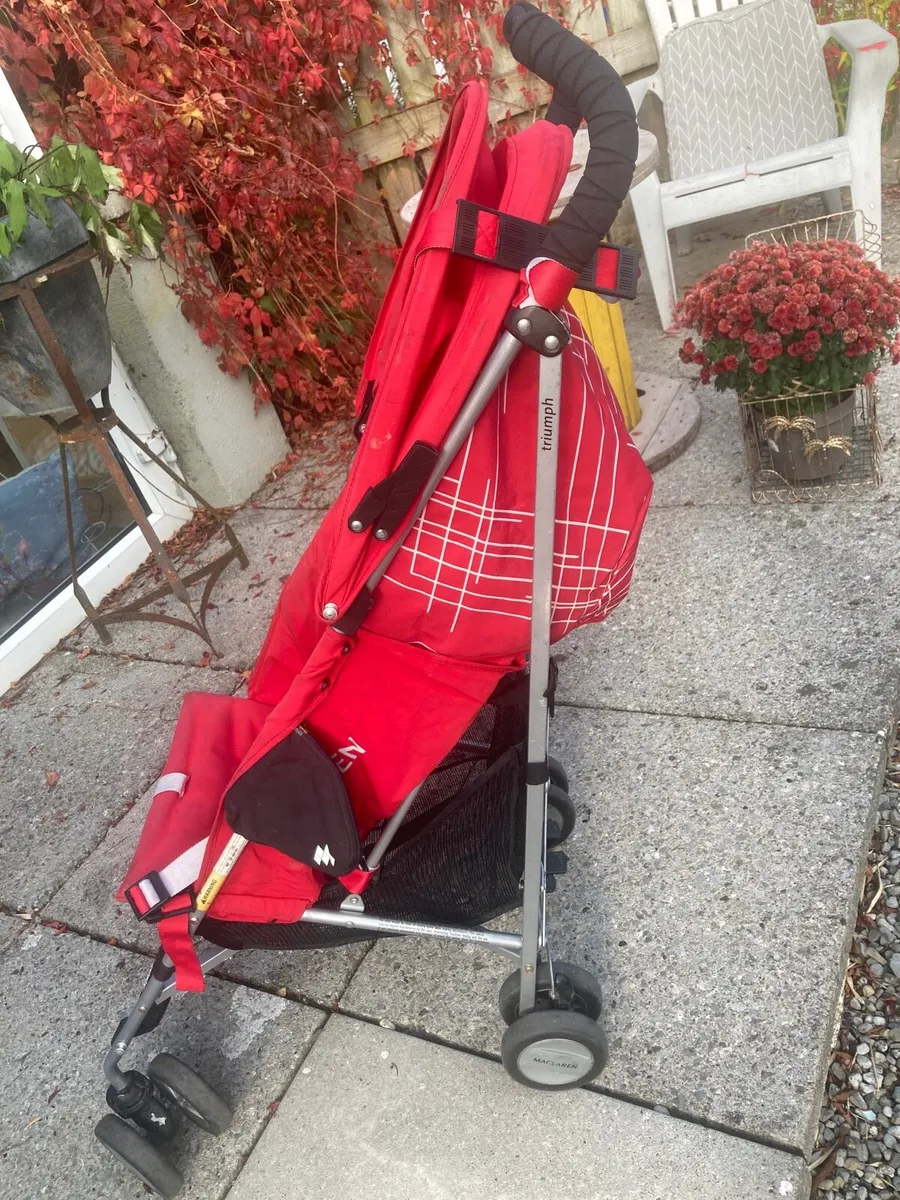 Maclaren buggee perfect condition - Image 4