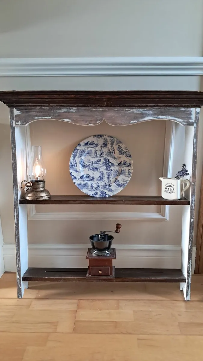 Country kitchen plate display - Wall dresser - Image 2
