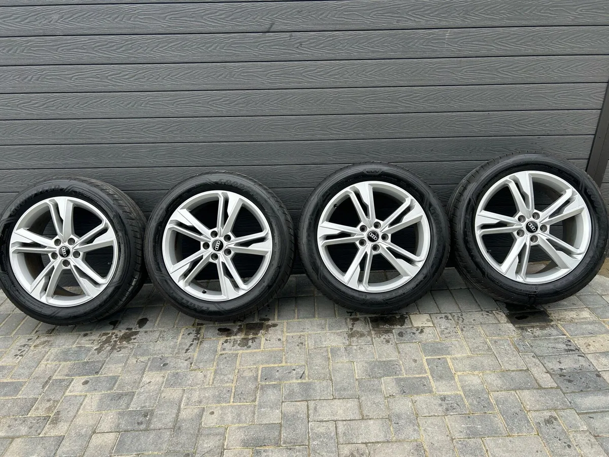 19” GENUINE AUDI Q5 ALLOY WHEELS & TYRES - Image 2