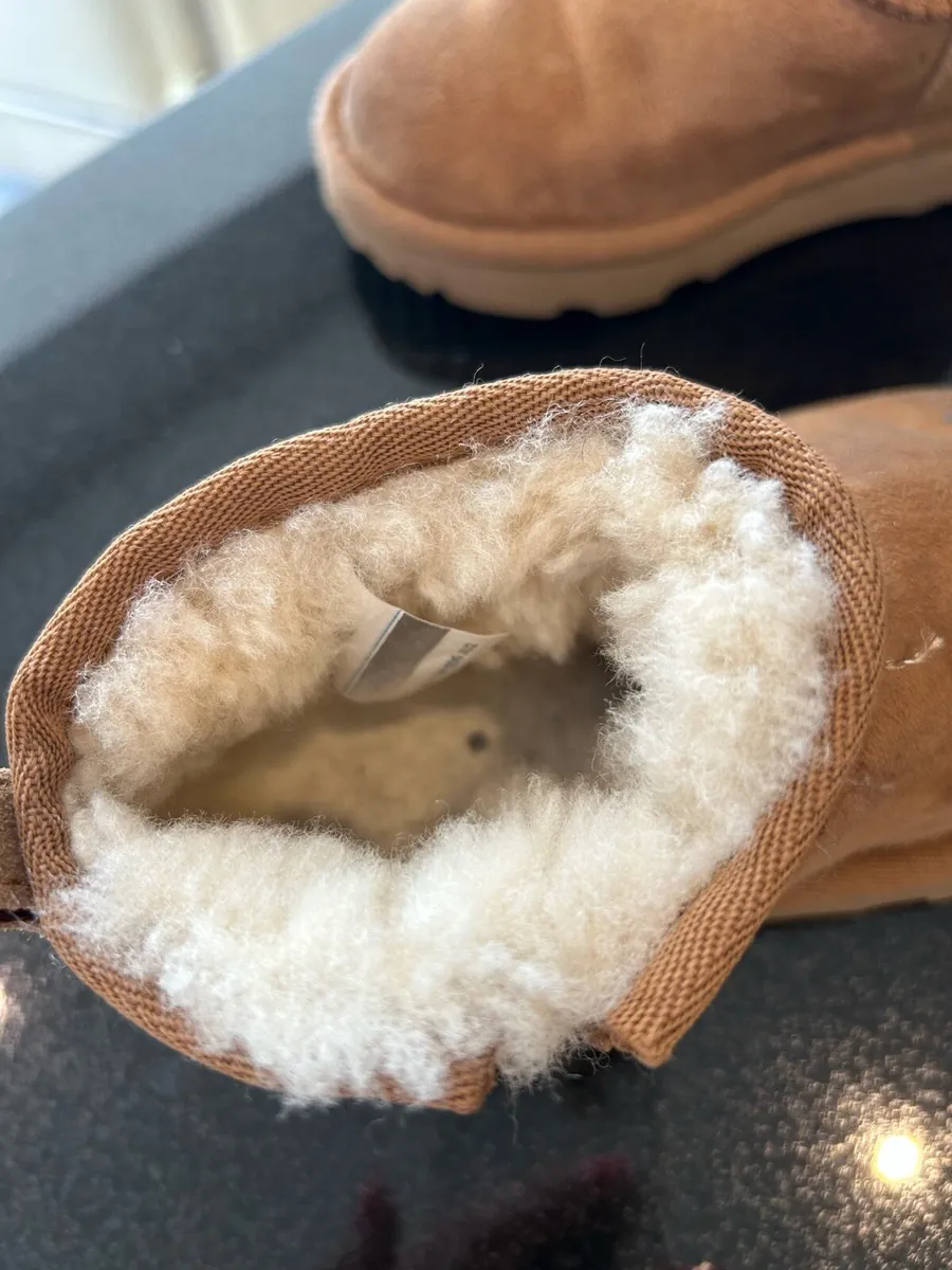 Boots - Image 3