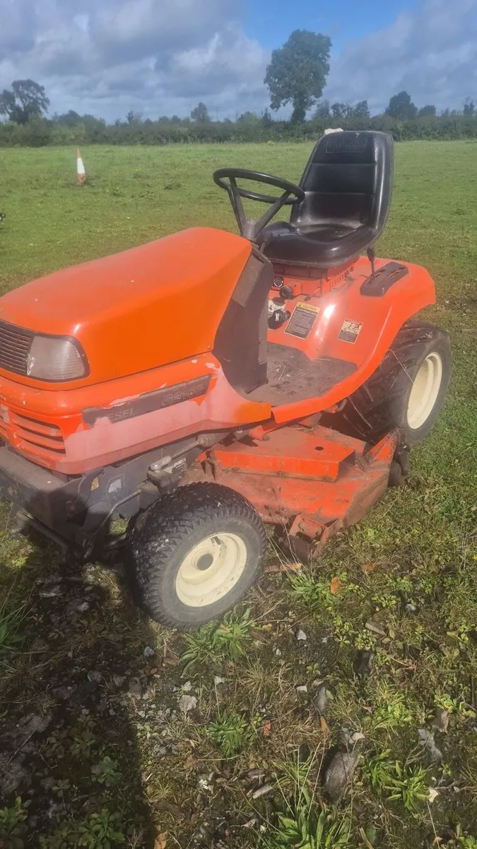 Kubota G2160 Diesel Ride On Lawnmower - Image 3