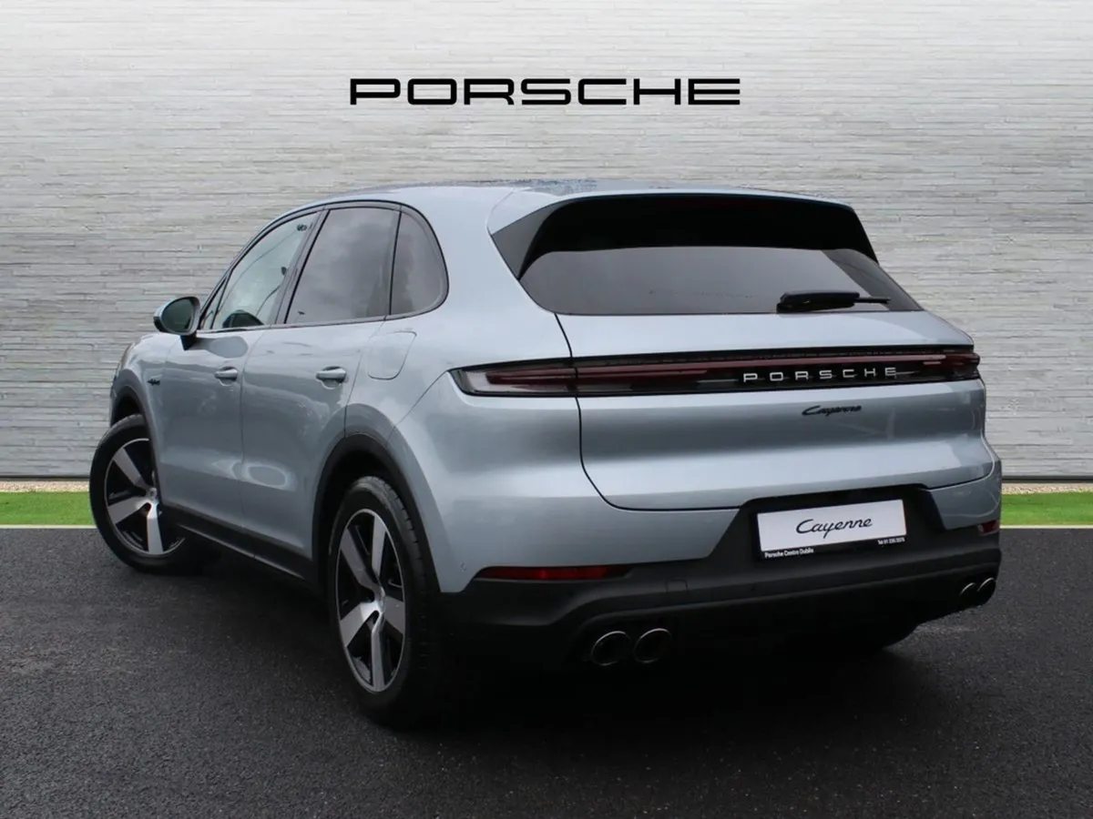Porsche Cayenne E-hybrid Coupe - Image 2