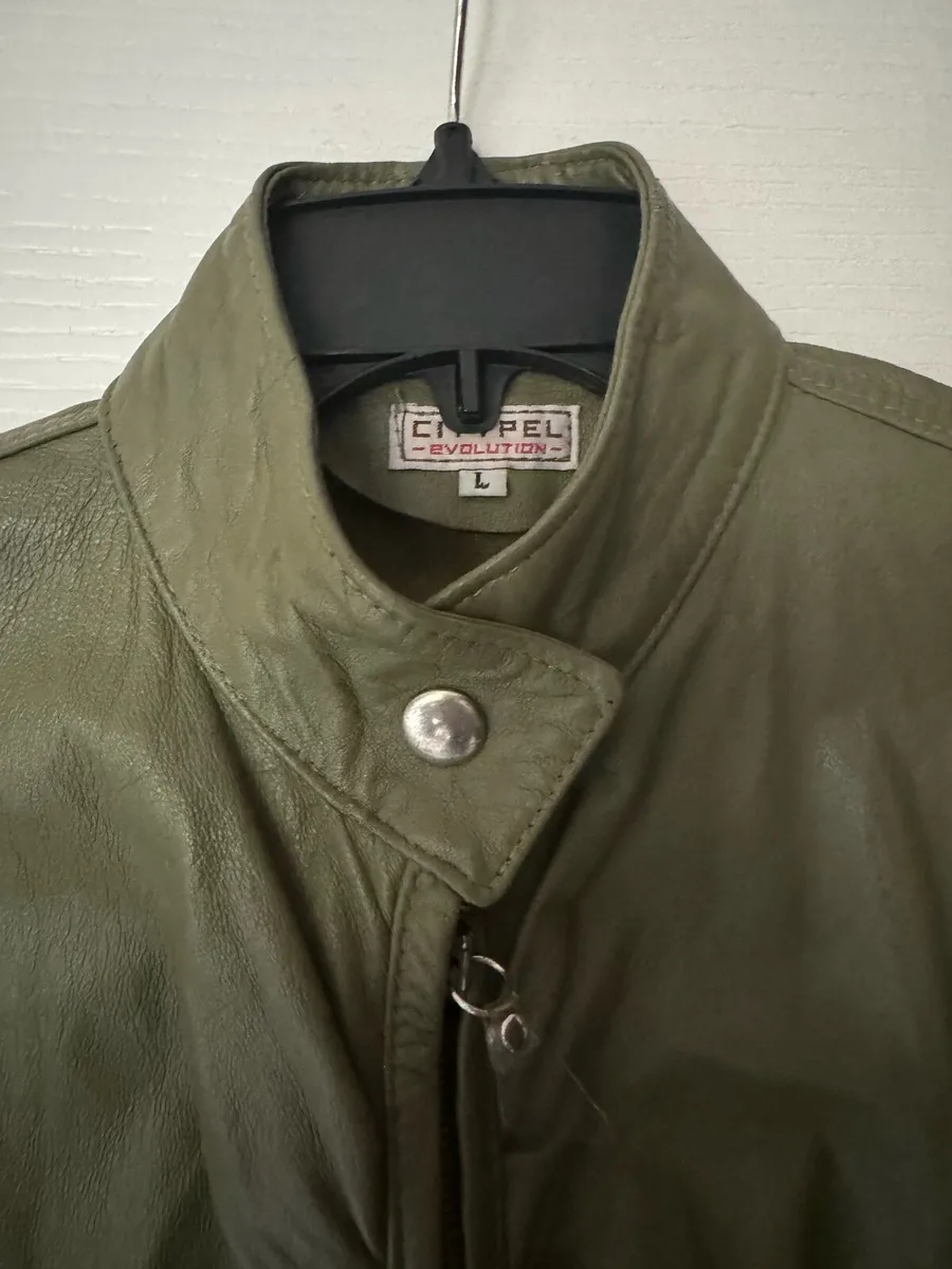 Womens Leather jacket size M-L - Image 2