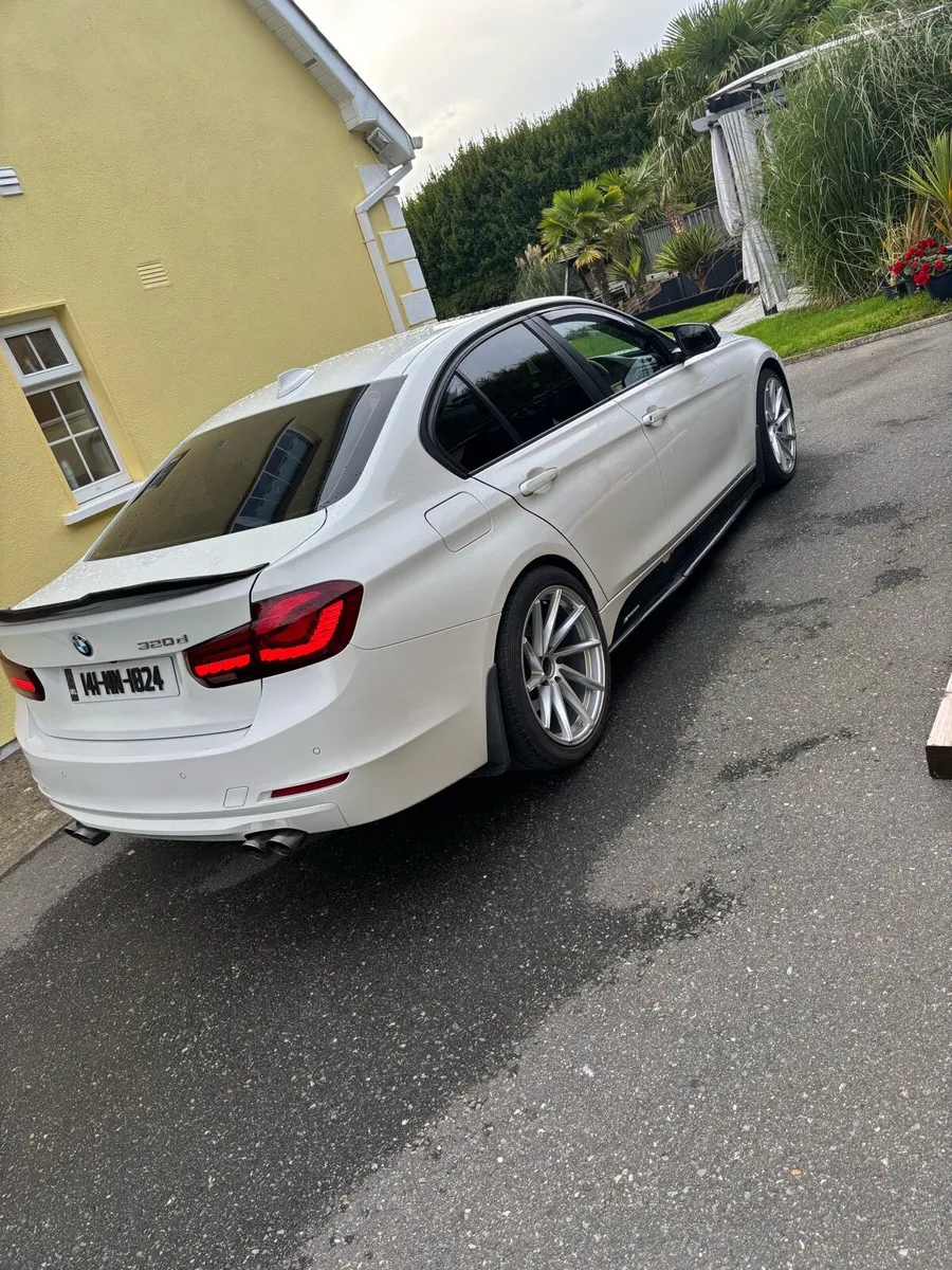BMW 320d 2014 - Image 3