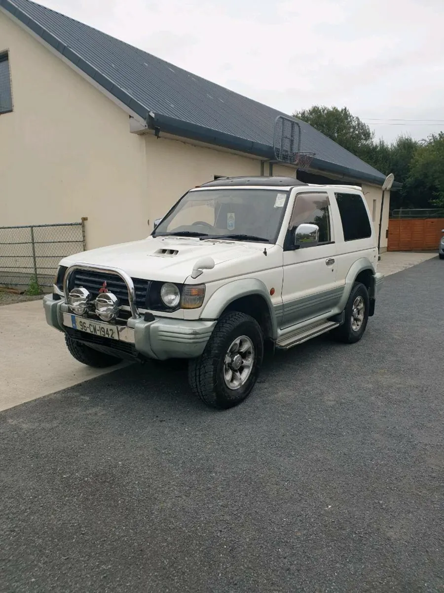2.8 SWB Pajero - Image 2